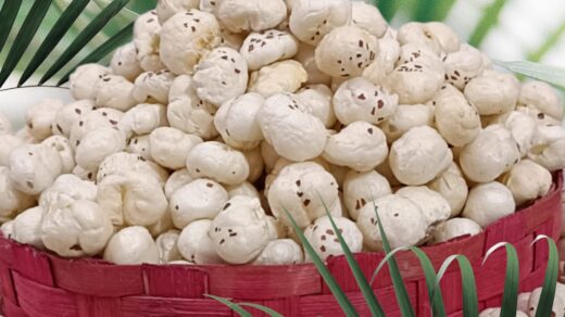 makhana in a basket